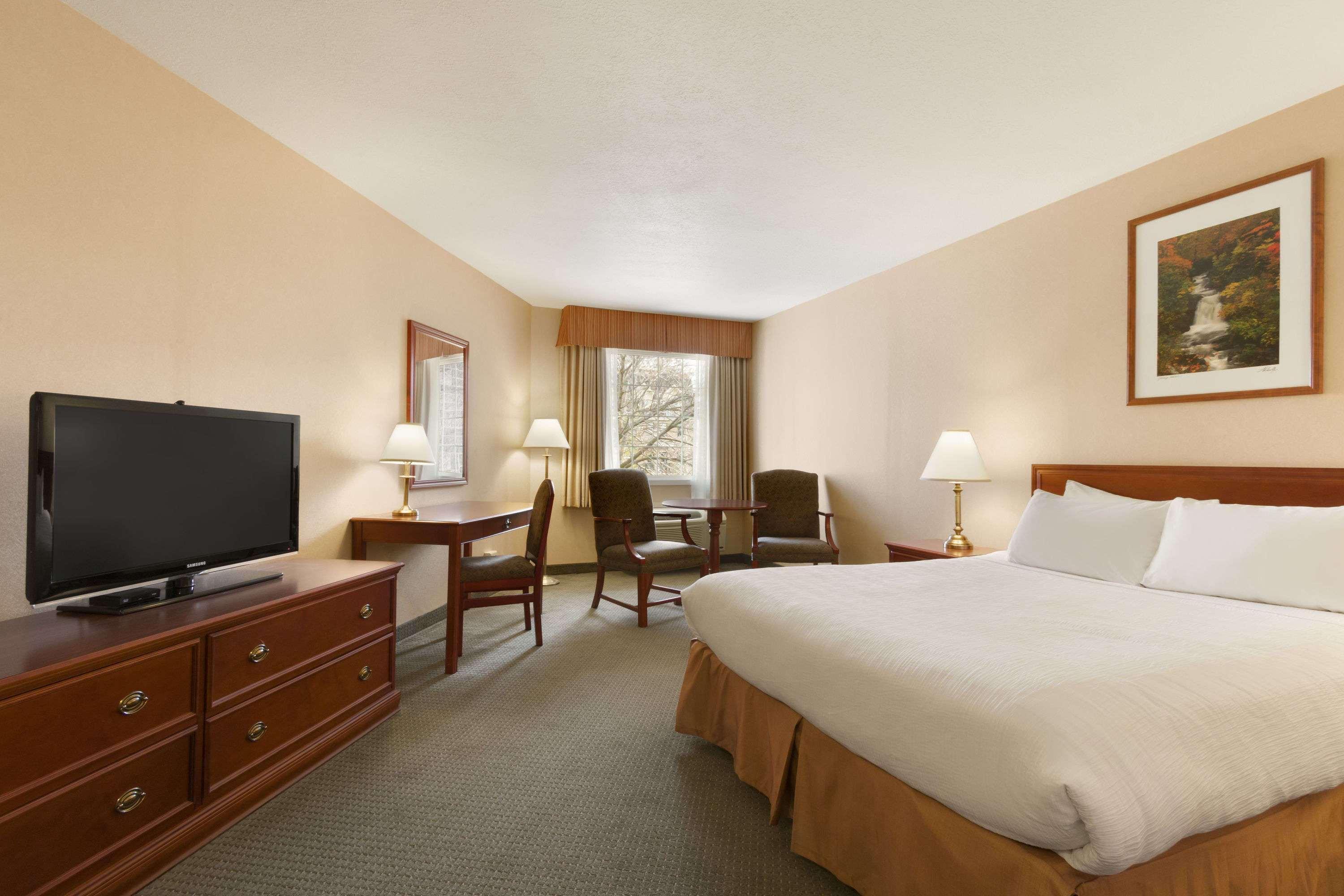 Days Inn By Wyndham Guelph Exterior foto